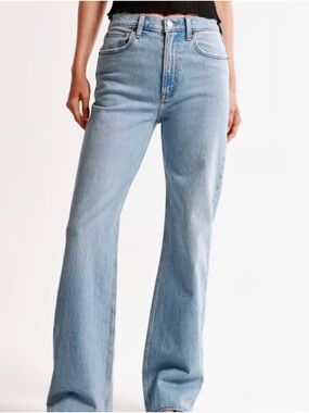 Like New! Light Blue Women's High-Waist Straight Jeans - Abercrombie